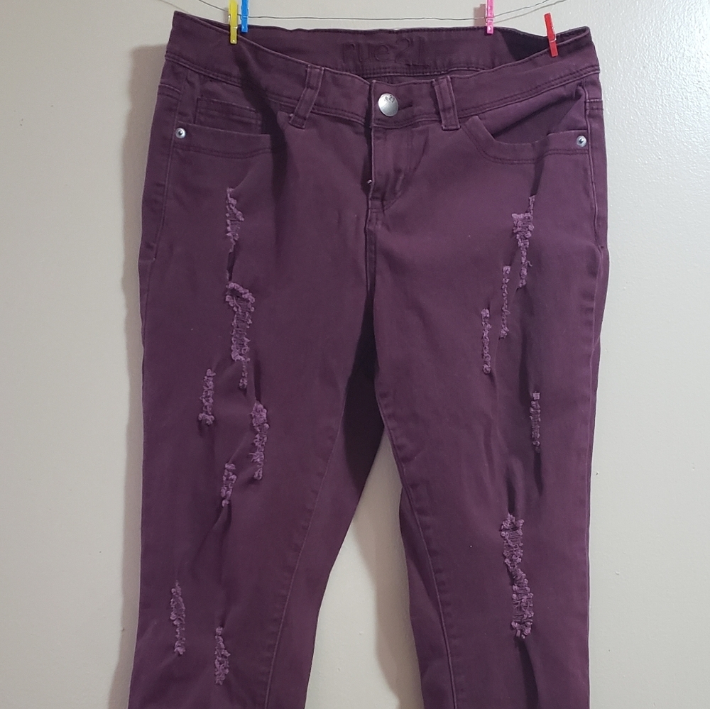 7/8R RUE 21 Plum Distressed Jeans Jeggings
